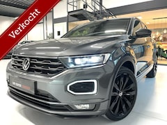 Volkswagen T-Roc - 1.5 TSI 2x R-Line/ Camera/ Virtual Dashboard/ 19''LMV