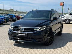 Volkswagen Tiguan - 1.4 TSI eHybrid 245PK R-Line Business+ / Zwenkbare Trekhaak / Black Style / 20" LMV / Elek