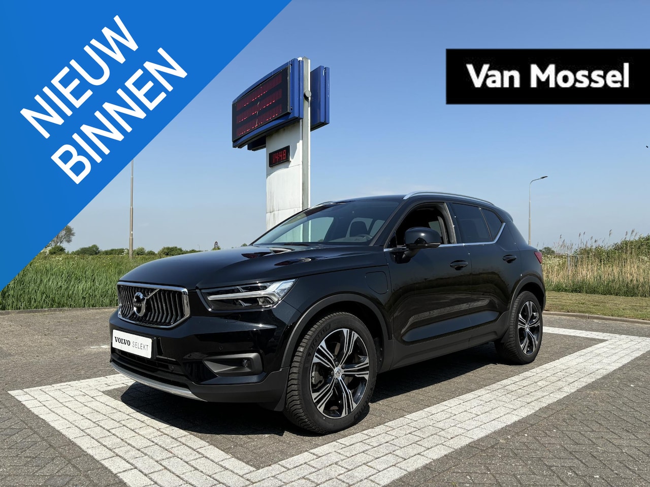 Volvo XC40 - T5 Recharge Inscription | Plug-in Hybrid | Keyless Entry | Adaptive Cruise Control | Park. - AutoWereld.nl