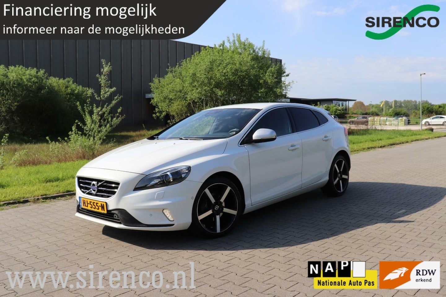 Volvo V40 - 2.0 D2 Momentum 2.0 D2 Momentum - AutoWereld.nl