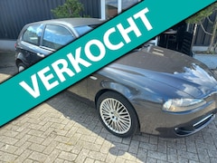 Alfa Romeo 147 - 1.6 T.Spark Veloce Collezione geen apk