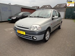 Renault Clio - 1.4 RN 5 DRS (KM 137629 NAP) NIEUWSTAAT