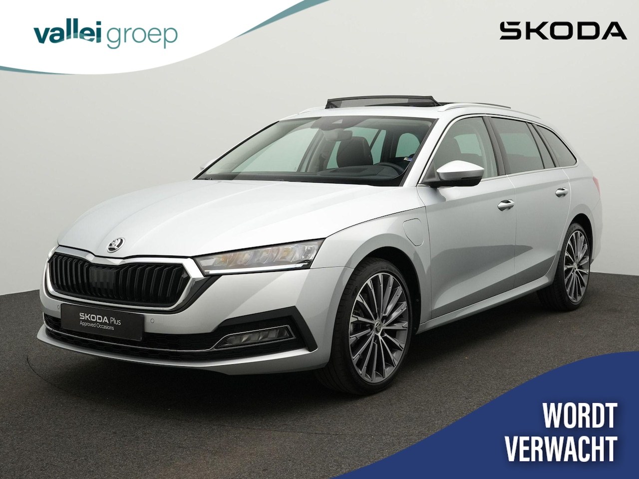 Skoda Octavia Combi - 1.4 TSI 204 pk DSG iV PHEV Business Edition | Panoramadak | Geheugenstoelen | CANTON | Hea - AutoWereld.nl