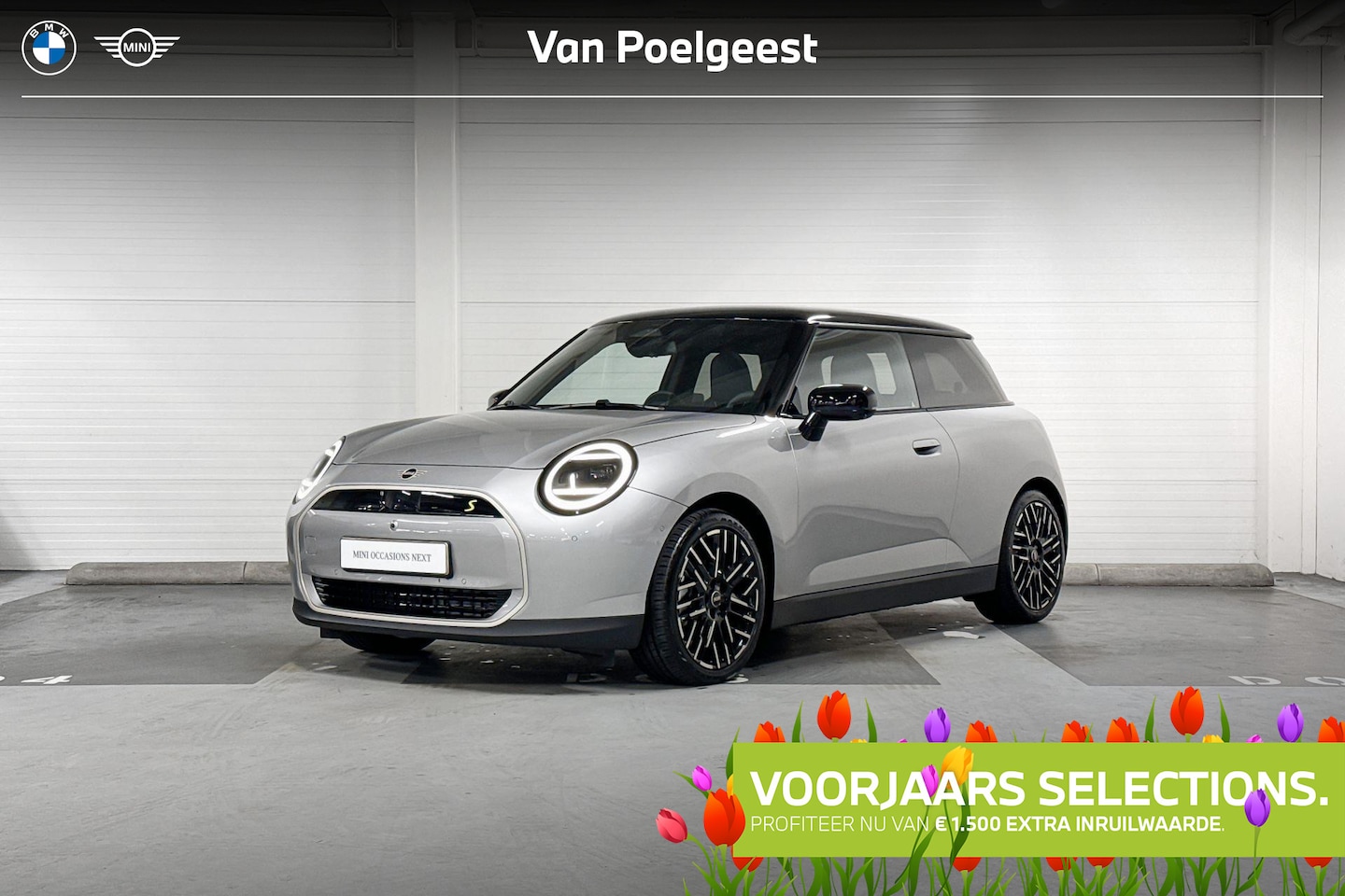 MINI Mini-Electric - Cooper SE | Favoured Trim | Pakket XL | 18" Night Flash Spoke two-tone | Selections - AutoWereld.nl