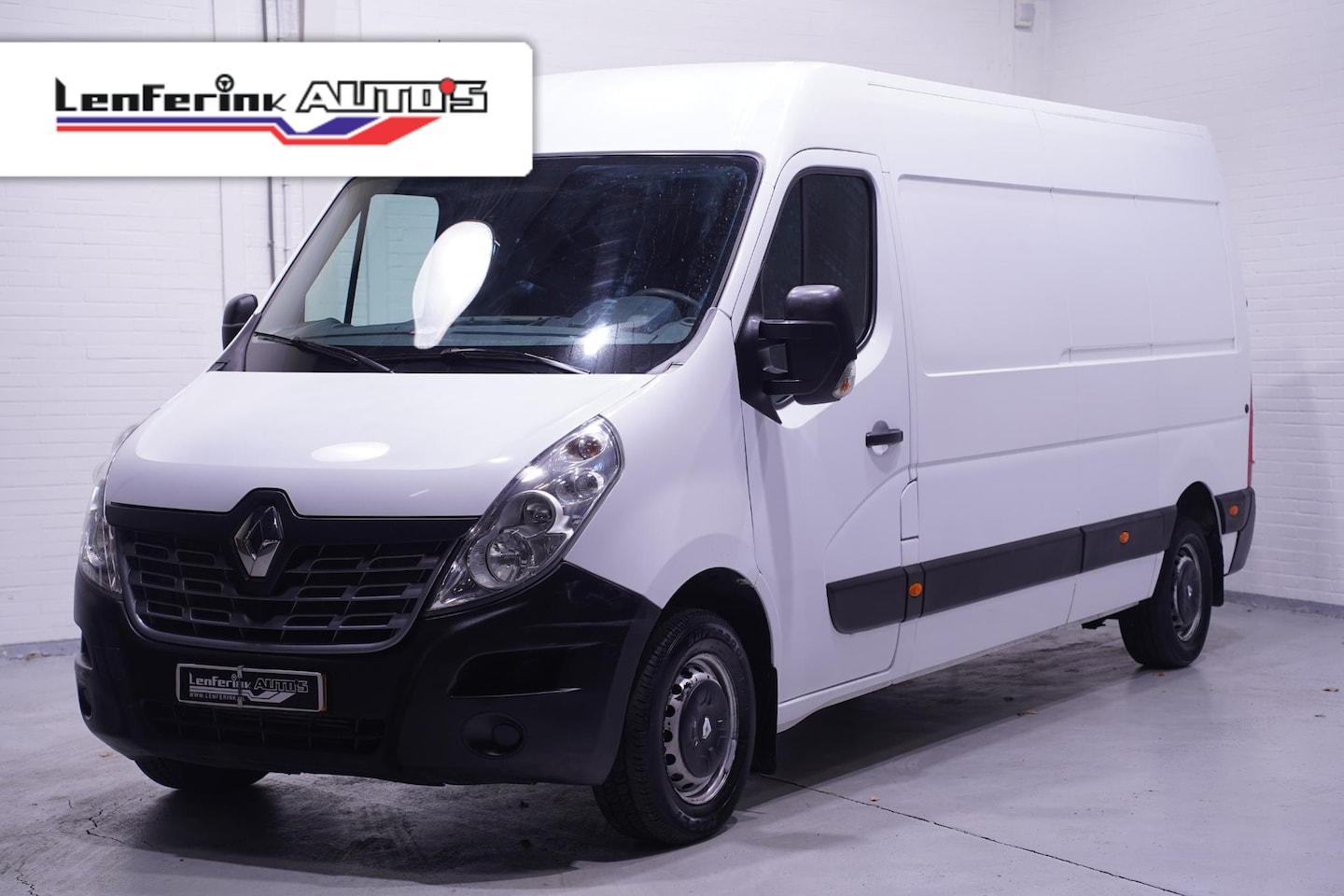 Renault Master - 2.3 dCi 170 pk L3H2 Navi, Airco, Trekhaak Cruise Control, Laadruimte Pakket, NAP, 3-Zits - AutoWereld.nl