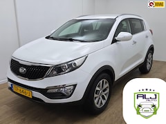 Kia Sportage - Occasion bomvolle auto | Tweedehands Sportage met trekhaak | Parelmoer | Veel ruimte | Nav