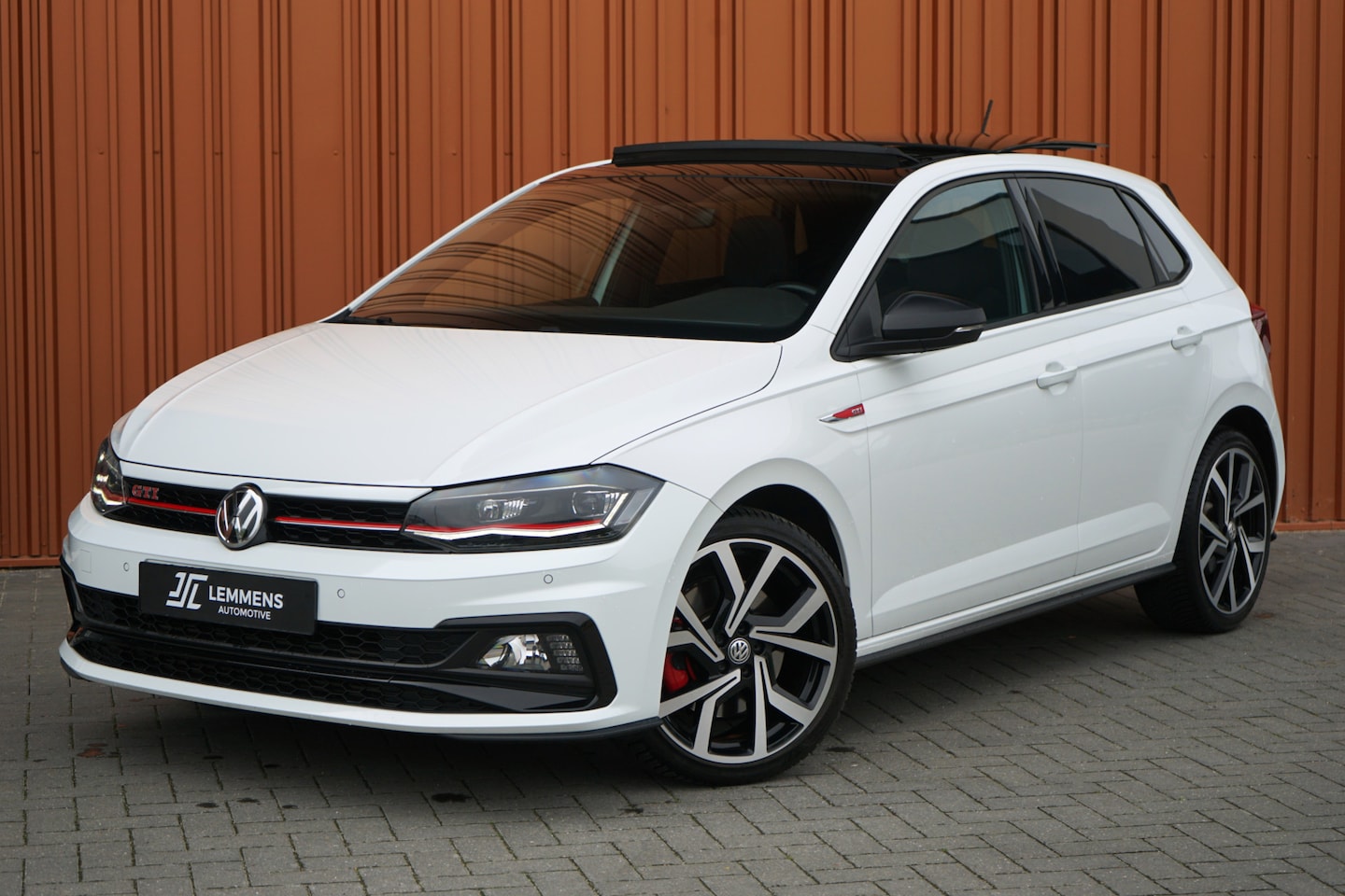 Volkswagen Polo - 2.0 TSI GTI DSG 200PK Panodak LED ACC Virtual Carplay - AutoWereld.nl