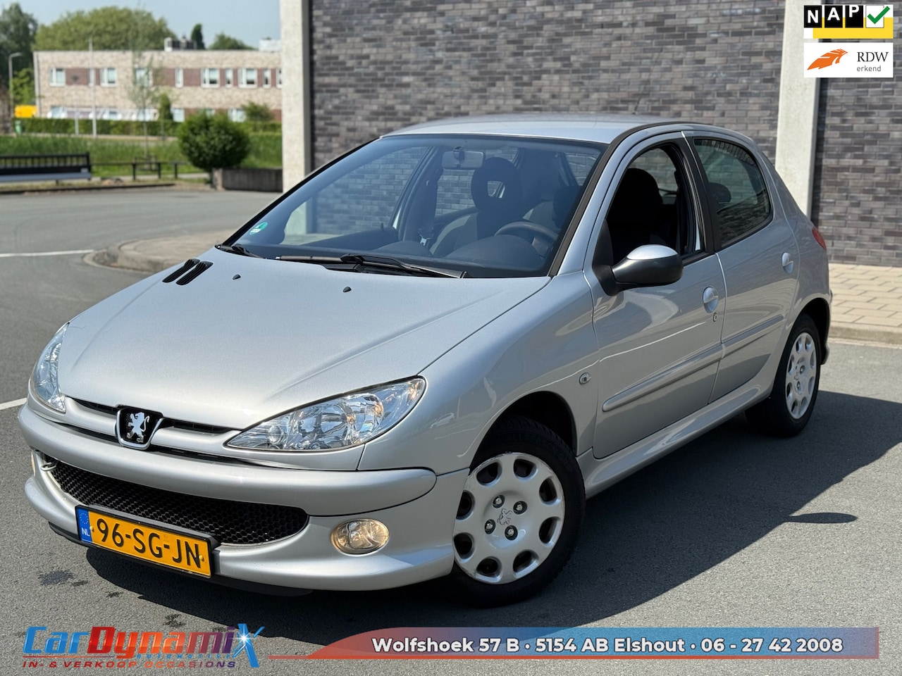 Peugeot 206 - 1.4 Air-line 3 // AIRCO // VOL ONDERHOUD // NWE APK // NAP // NETTE AUTO - AutoWereld.nl