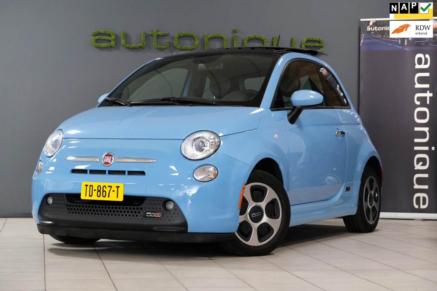 Fiat 500e - 24kwh Clima/Schuifdak/Leder - AutoWereld.nl