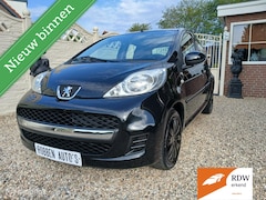 Peugeot 107 - black isofix 5deurs handgeschakeld