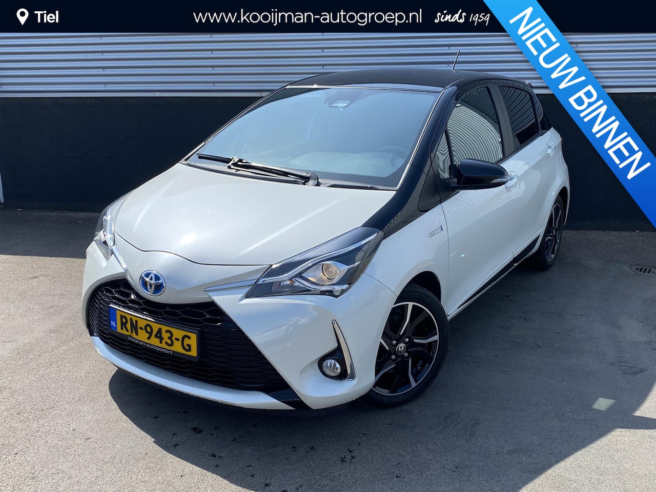 Toyota Yaris - 1.5 Hybrid Bi-Tone | Airconditioning | Navigatie | Achteruitrij camera | Zeer nette auto | - AutoWereld.nl