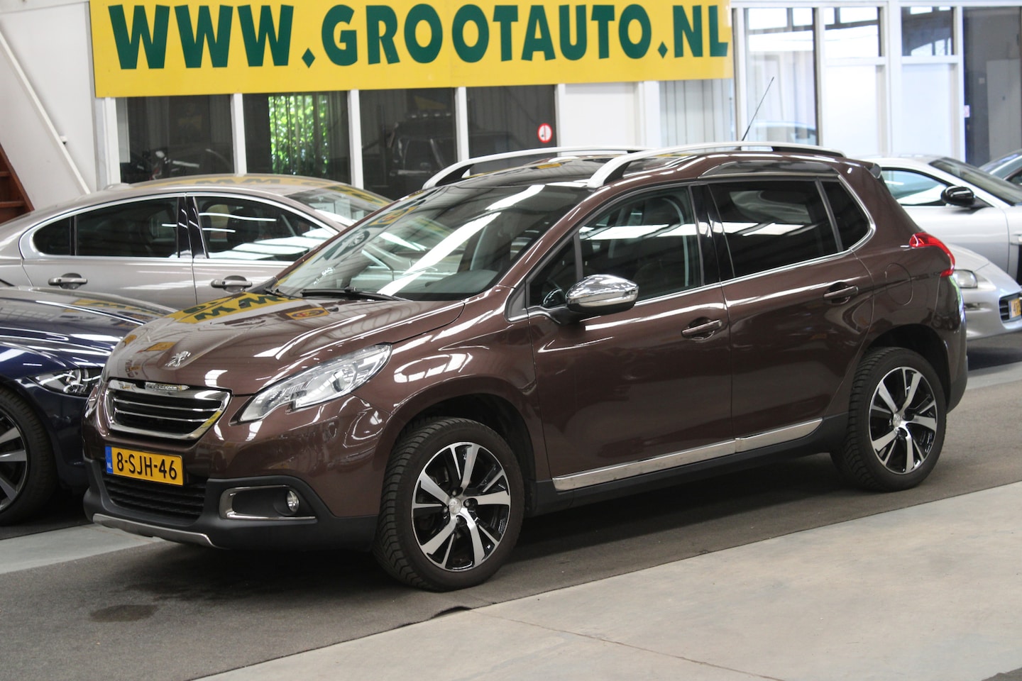 Peugeot 2008 - 1.6 VTi Féline 95.509km NAP, Panoramadak, Airco, Trekhaak - AutoWereld.nl