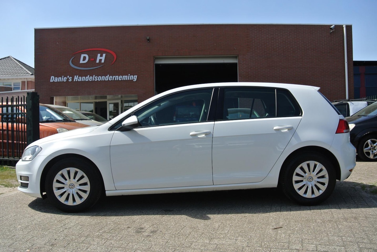 Volkswagen Golf - 1.2 TSI Easyline airco inruil mogelijk - AutoWereld.nl