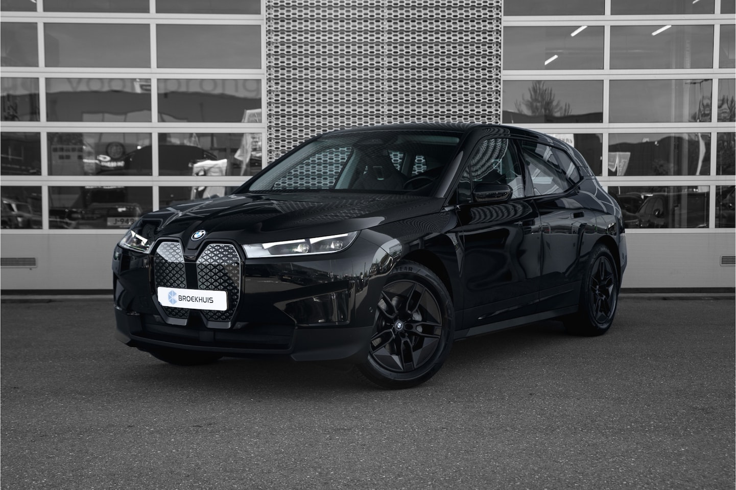BMW iX - xDrive40 Executive 77 kWh - AutoWereld.nl