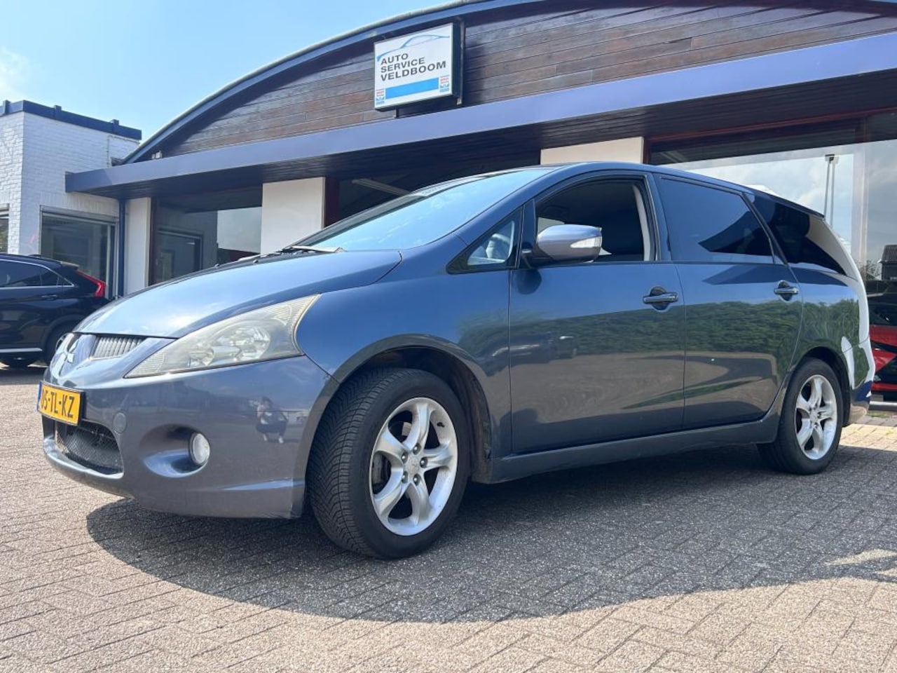 Mitsubishi Grandis - 2.4-16V Intense |Trekhaak|7 Pers.| - AutoWereld.nl