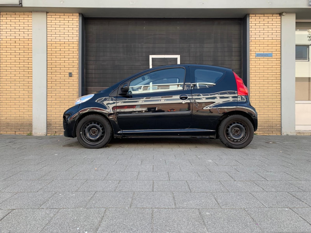 Peugeot 107 - 1.0-12V XR 1.0-12V XR - AutoWereld.nl