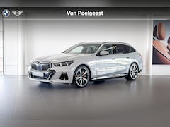 BMW 5-serie Touring - 530e M Sport Edition | M Sport Pro | Innovation Pack | Travel Pack | Comfort Pack