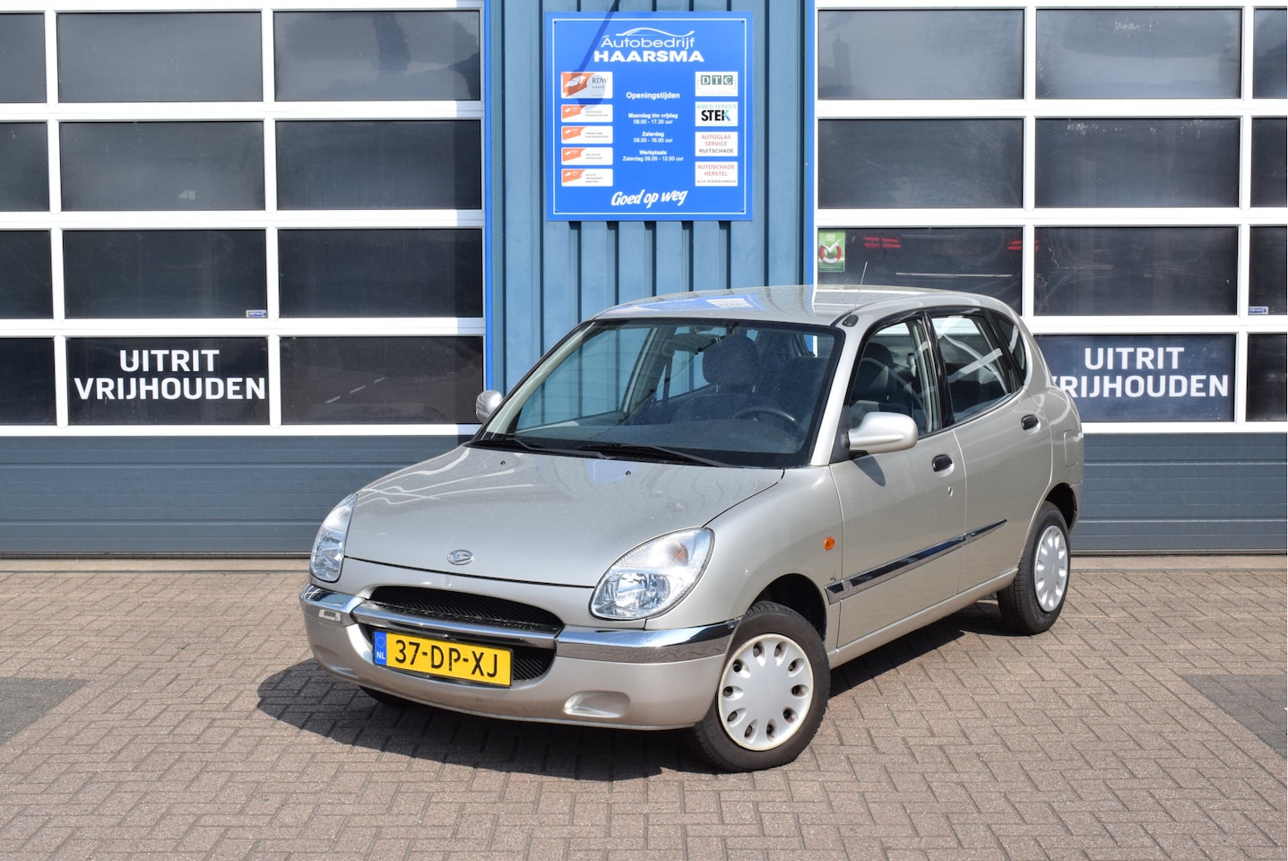 Daihatsu Sirion - 1.0-12V XTi AUTOMAAT - AutoWereld.nl