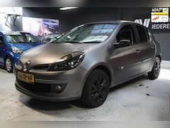 Renault Clio - 1.6-16V Dynamique / AIRCO / NIEUWE APK / NAP