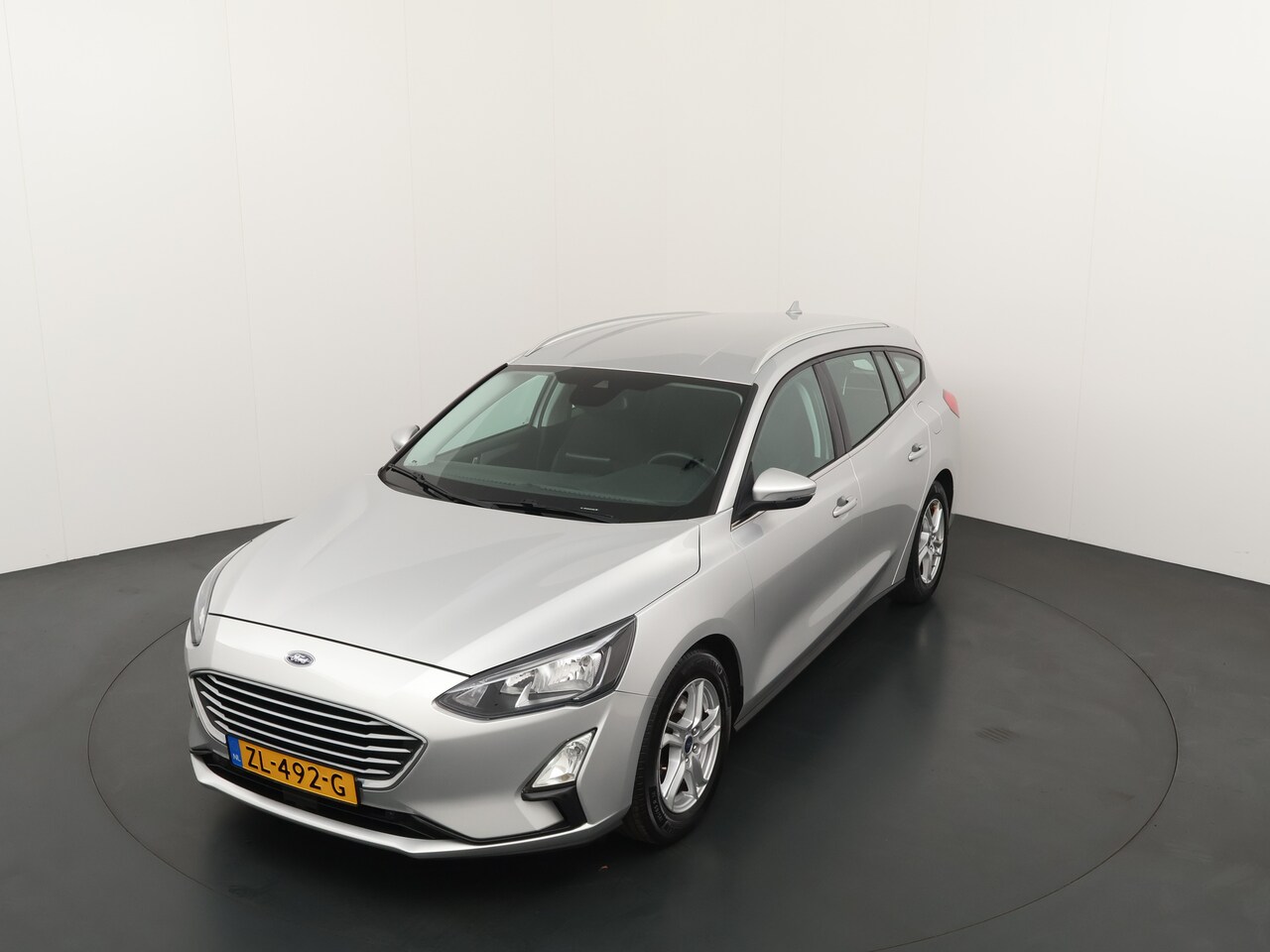Ford Focus Wagon - EcoBoost 100PK Trend Edition Business Trekhaak I 16"LM velgen I Navi I Parkeersensoren etc - AutoWereld.nl