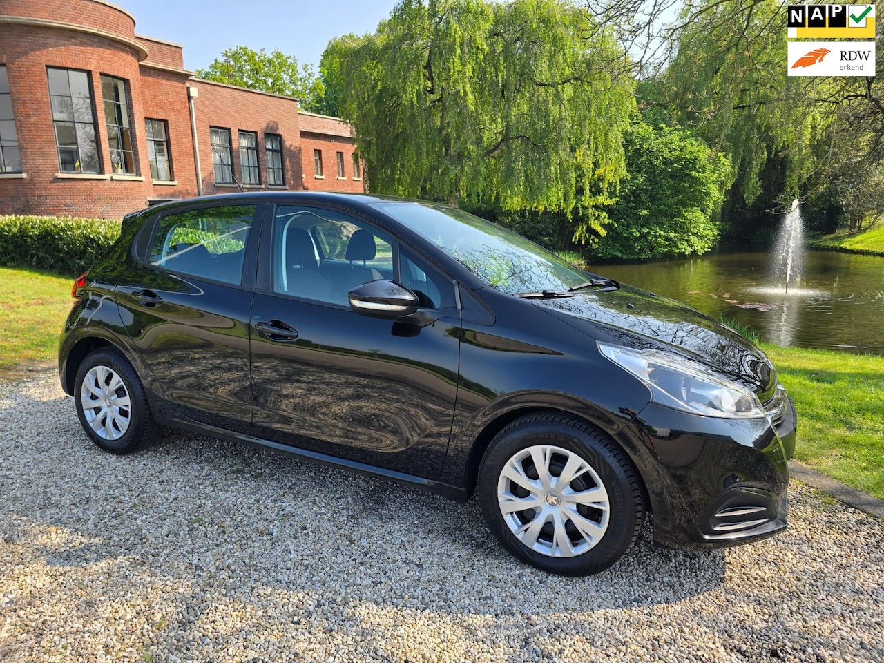 Peugeot 208 - 1.2 PureTech Active 5-deurs AIRCO/cruise - AutoWereld.nl
