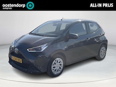 Toyota Aygo - 1.0 VVT-i x-play *APPLE CARPLAY/ PARKEERCAMERA/ 36 MAANDEN GARANTIE