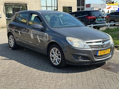 Opel Astra - 1.6 Temptation Airco 5 Deurs