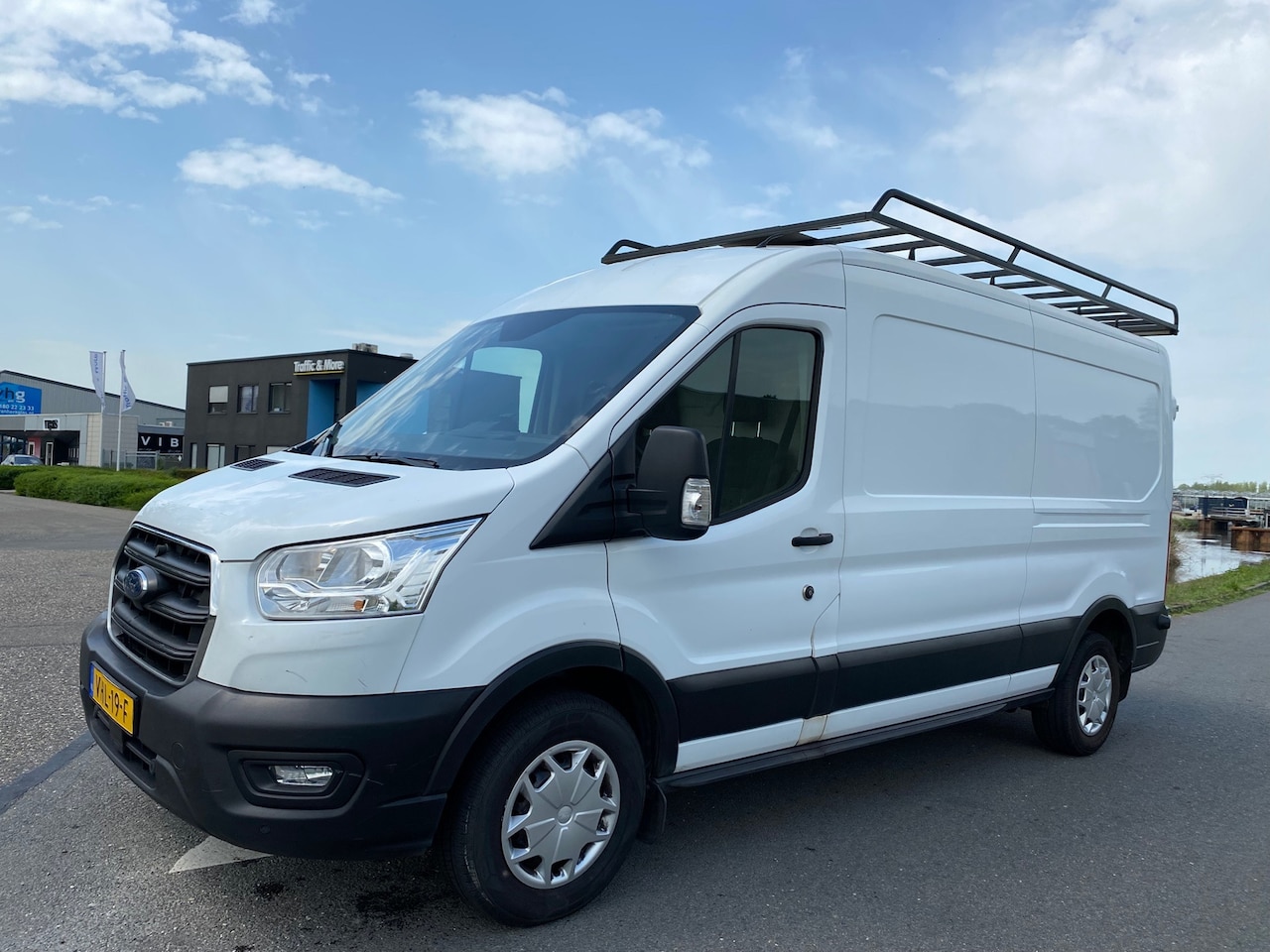 Ford Transit - 2020 * 350 2.0 TDCI L3H3 Trend * EURO 6 * APK * - AutoWereld.nl
