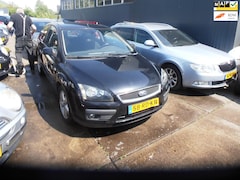 Ford Focus - 1.6-16V First Edition airco elek pak nap apk