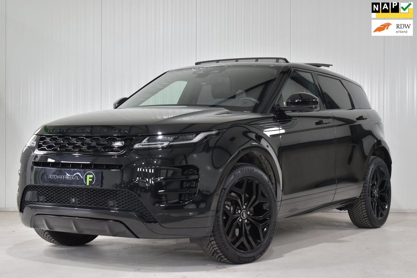 Land Rover Range Rover Evoque - 1.5 P300e AWD R-Dynamic SE Black Pack | PANO | 360 CAMERA | 1E EIG | DEALER | LEDER | CARP - AutoWereld.nl