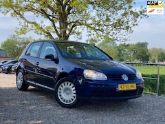 Volkswagen Golf - 1.6 FSI Optive 3 | Dealer onderh. + Airco + 5-Deurs nu € 2.975,