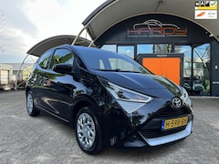 Toyota Aygo - 1.0 VVT-i x-play Apple Carplay Camera NW Model