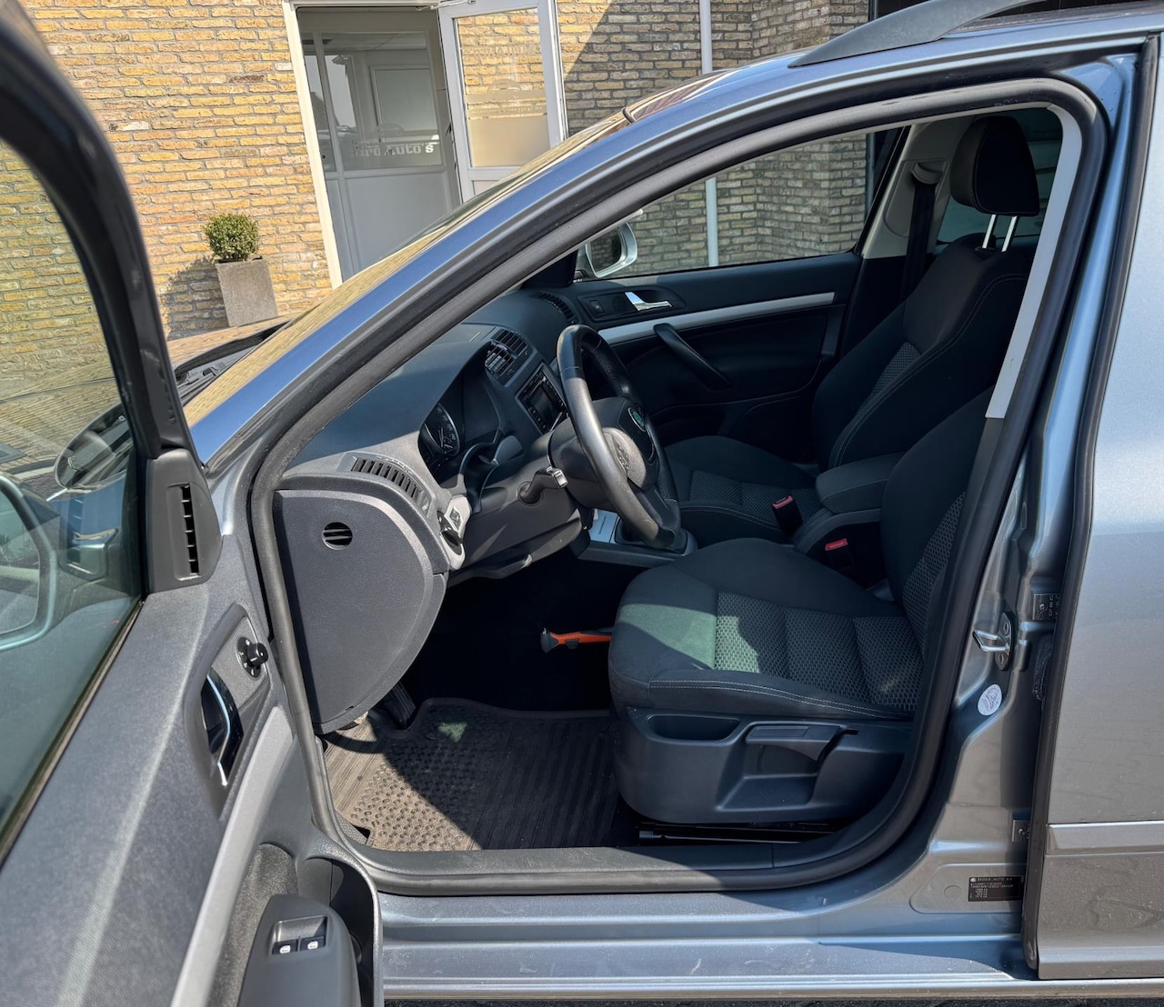 Skoda Octavia Combi - 1.2 TSI Arctic Bj 2013 zeer nette auto - AutoWereld.nl