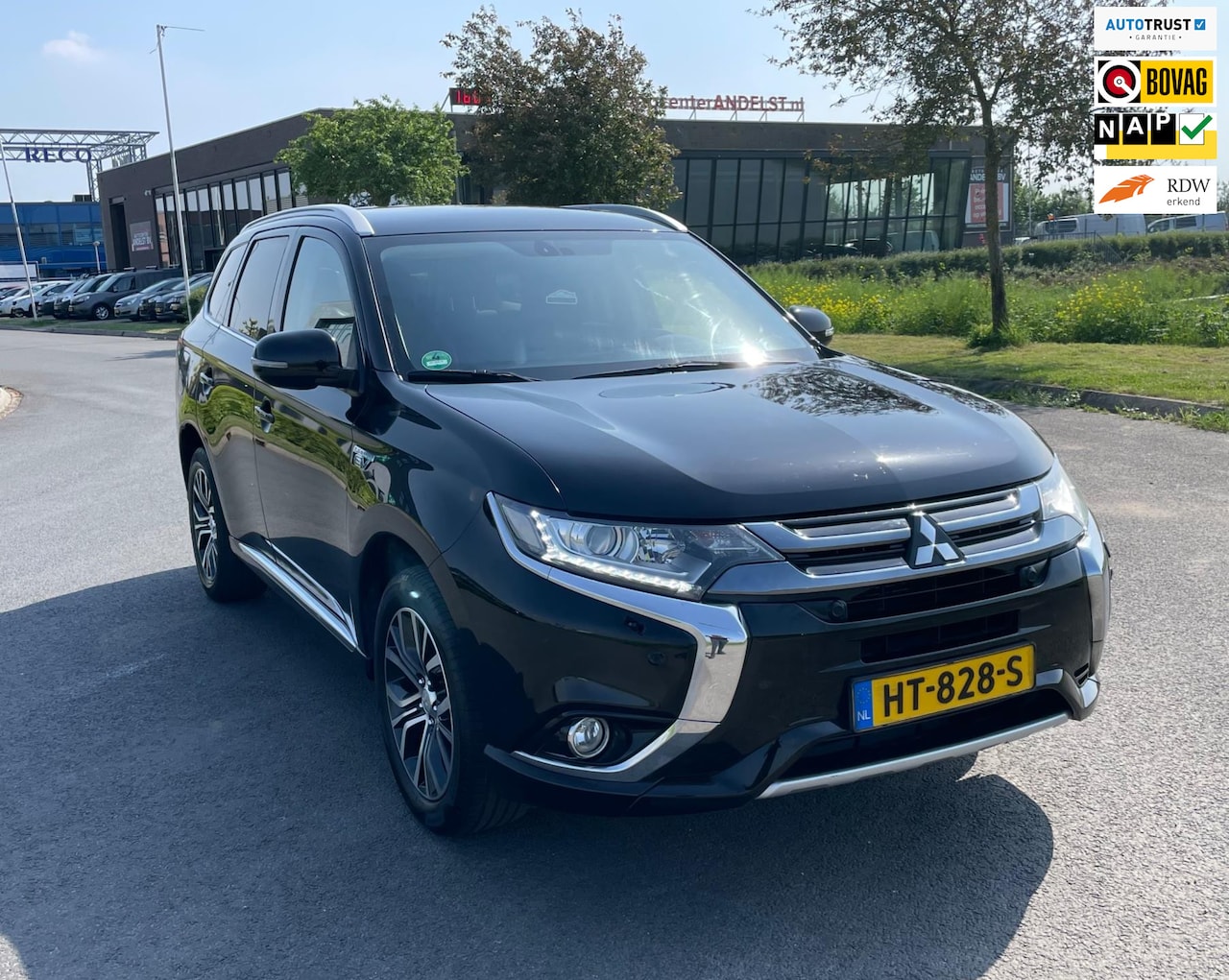 Mitsubishi Outlander - 2.0 PHEV Executive Edition 2.0 PHEV Executive Edition, Aut, Trekhaak, Cam, Stoelverw, 1e eig afk, Geen import, Nap, D - AutoWereld.nl