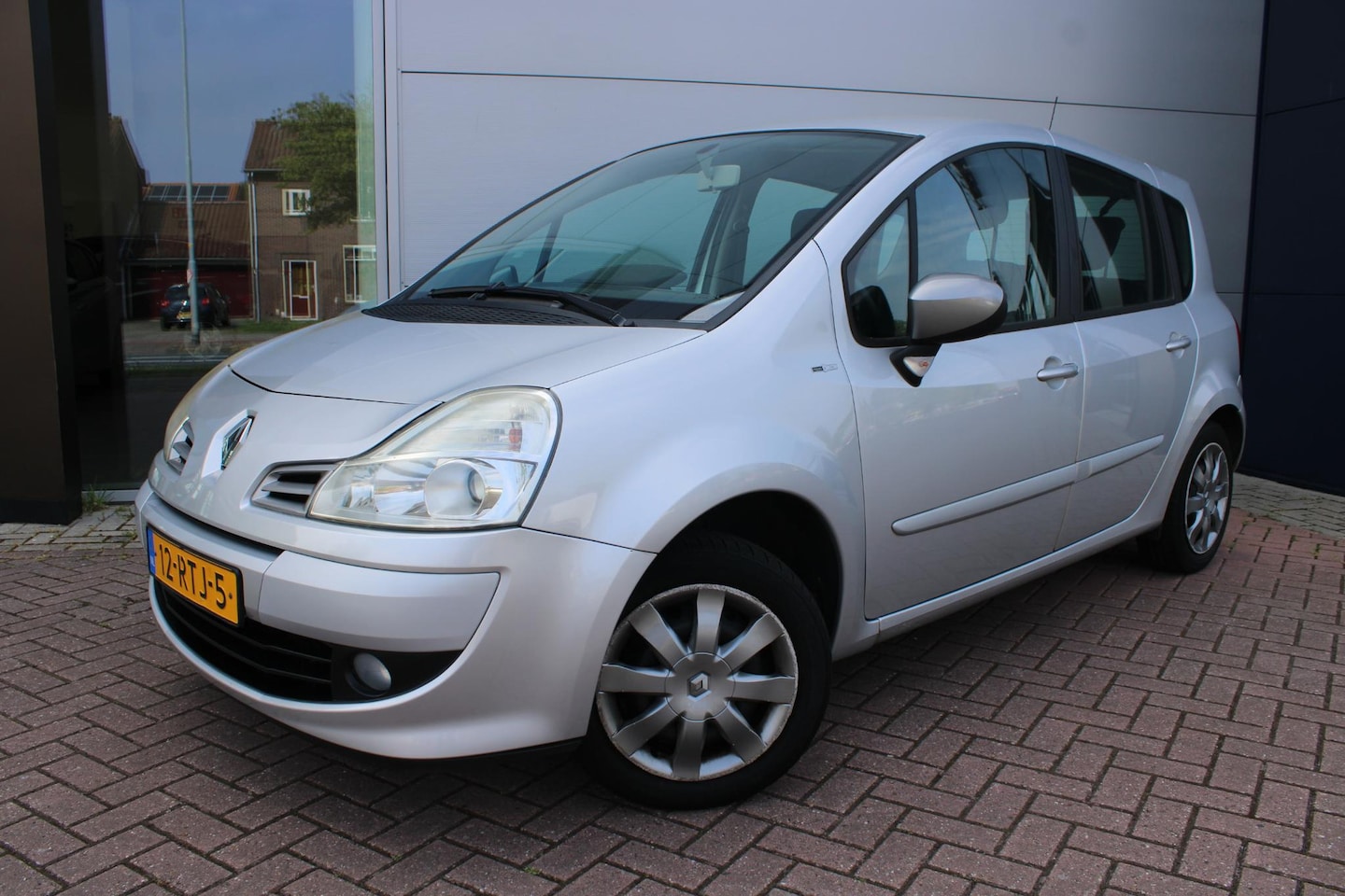 Renault Grand Modus - 1.2-16V Night & Day Airco 94546km met nieuwe APK - AutoWereld.nl