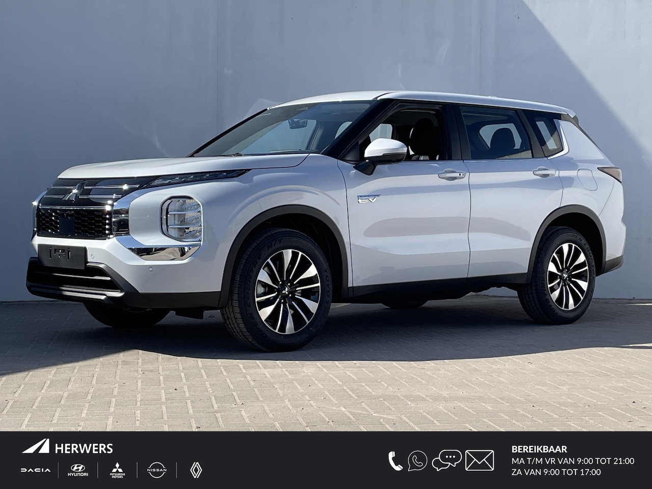 Mitsubishi Outlander - 2.4 PHEV Pure / €2000,- Introductievoordeel / Nieuw Model 2025 / Elektrische Range 86 KM W - AutoWereld.nl