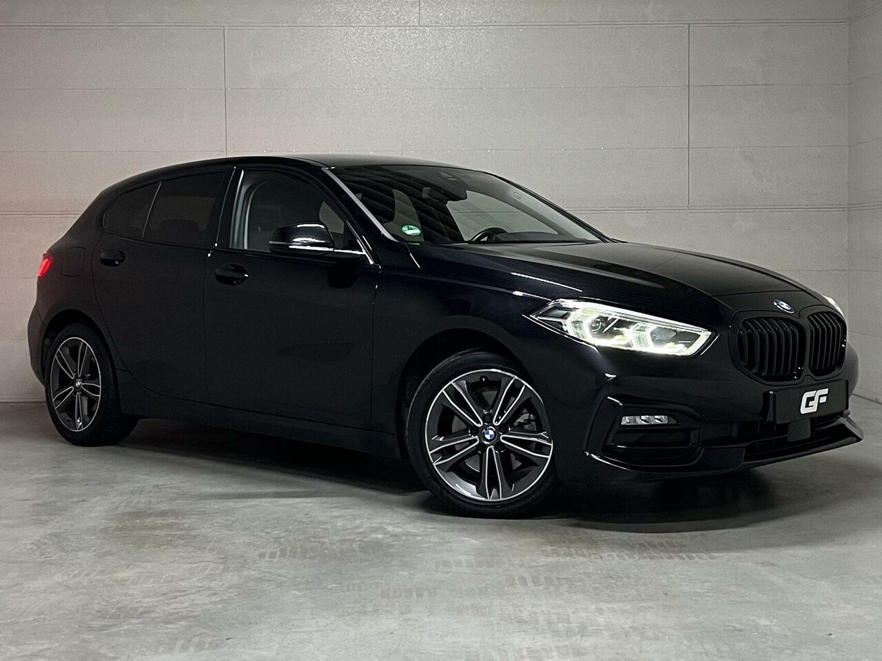 BMW 1-serie - 118i Sportline Navi Cruise Carplay Sfeerver. NAP - AutoWereld.nl