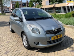 Toyota Yaris - 1.3 VVTi Luna, 3drs, Trekhaak, Climate control, Lmv, Geen import, Nap