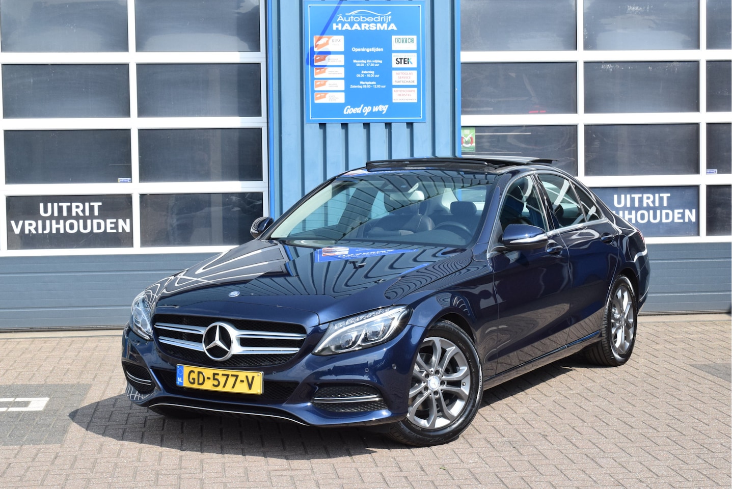 Mercedes-Benz C-klasse - 180 Ambition Panoramadak - AutoWereld.nl