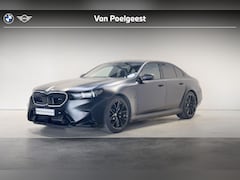 BMW M5 - Sedan M Drive Pro - Keramisch - Special Request Lakkleur Aut