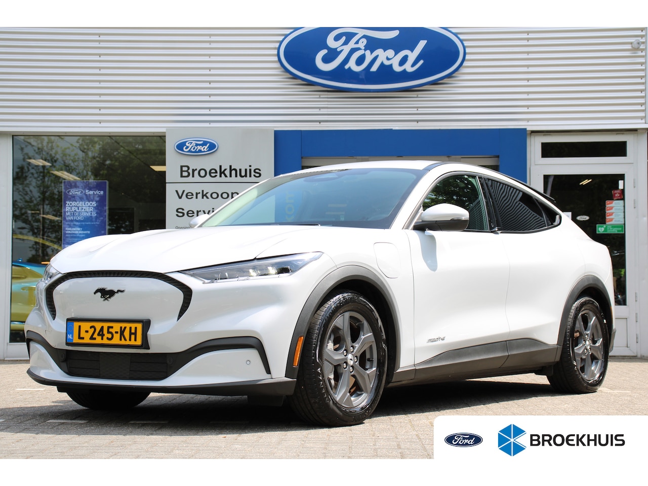Ford Mustang Mach-E - Ford RWD 75 | NL-AUTO! | 1e EIGENAAR! | LEDER | ADAPTIVE CRUISE | CAMERA | WINTERPACK | DE - AutoWereld.nl