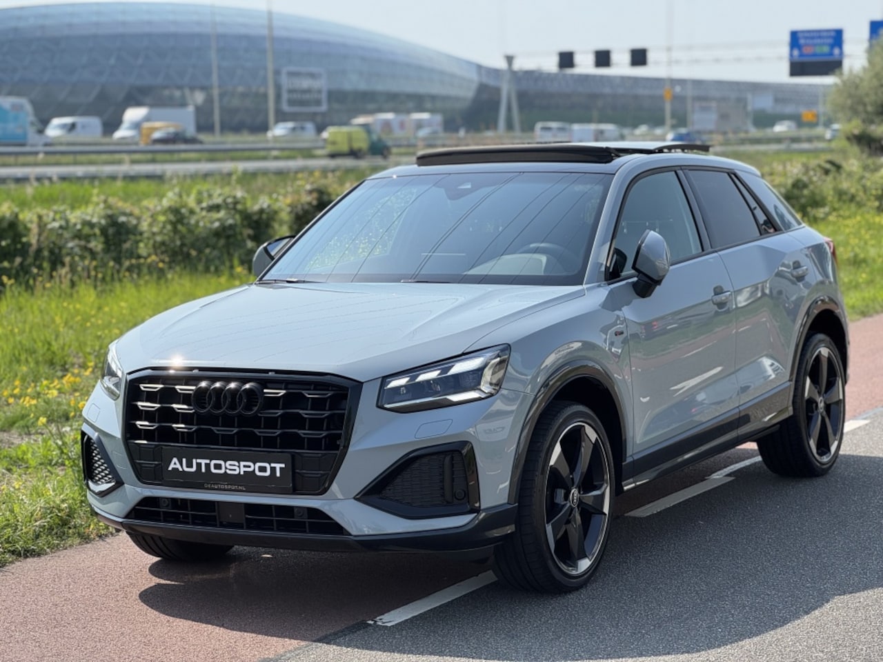 Audi Q2 - 35 TFSI S-Line Black Edition Pano Sonos Sfeerverlichting - AutoWereld.nl