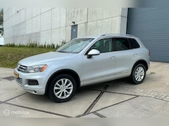 Volkswagen Touareg - 3.6 FSI Highline 2013 AUTOMAAT XENON BTW AUTO