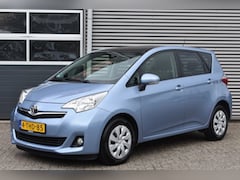 Toyota Verso S - Verso-s 1.3 VVT-i Aspiration / NAVI / PANO DAK / CRUISE CONTROLE / CLIMA