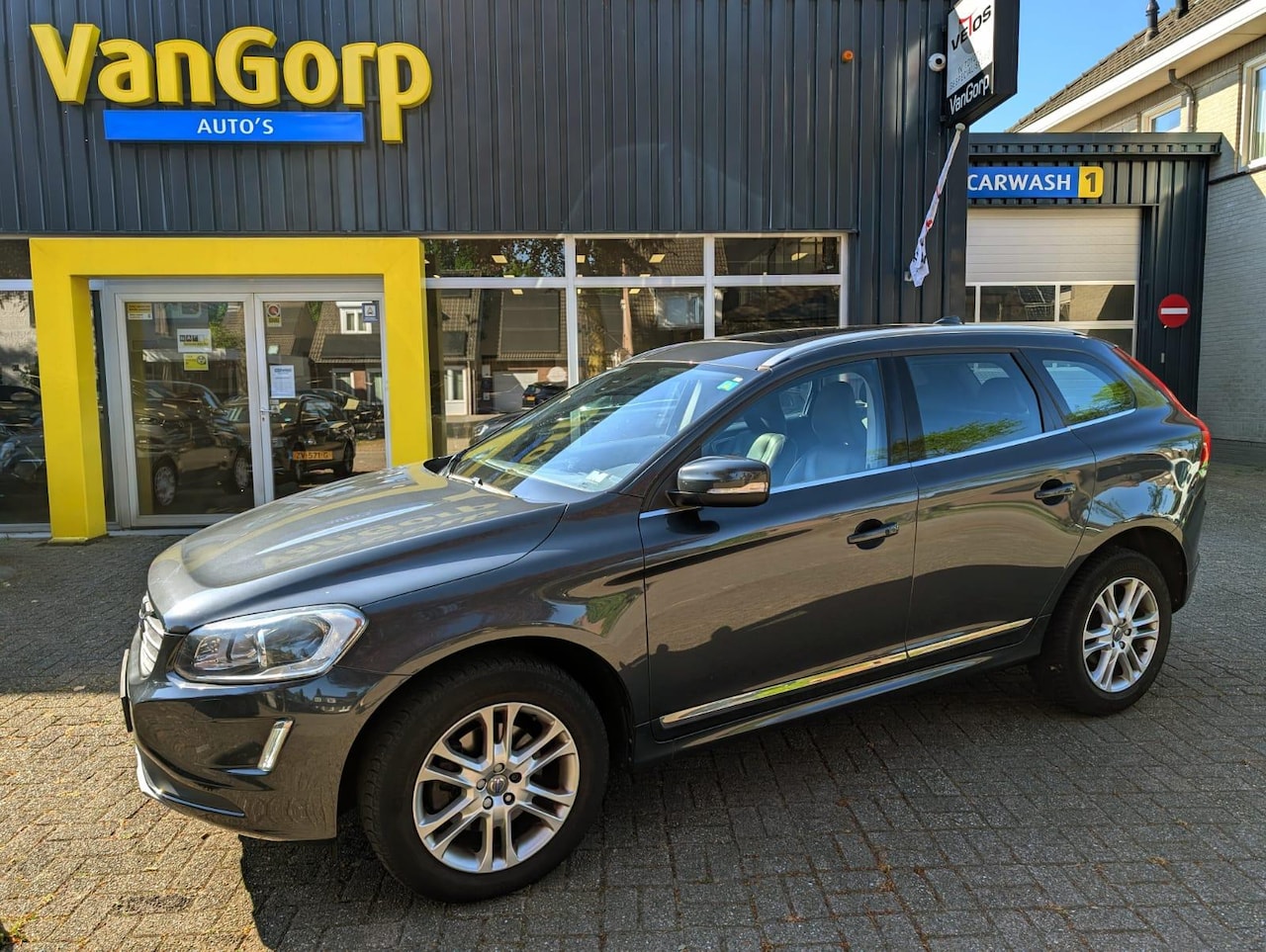 Volvo XC60 - 2.0 T5 FWD Momentum All-in prijs! - AutoWereld.nl