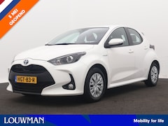 Toyota Yaris - 1.5 Hybrid Active Limited | Navigatie | Camera | Climate Control | Dodehoek Ass. | Cruise
