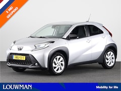 Toyota Aygo X - 1.0 VVT-i MT Pulse | Voorstoelen verwarmd | Parkeercamera | Apple Carplay /- Android Auto