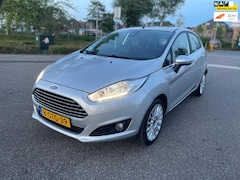 Ford Fiesta - 1.0 EcoBoost Titanium / distributieriem vervangen / navi / airco / cruise.control / elek.p