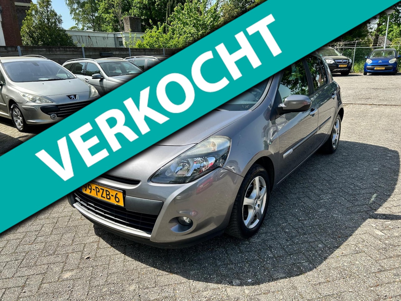 Renault Clio - 1.5 dCi Parisienne // Navigatie // Airco - AutoWereld.nl
