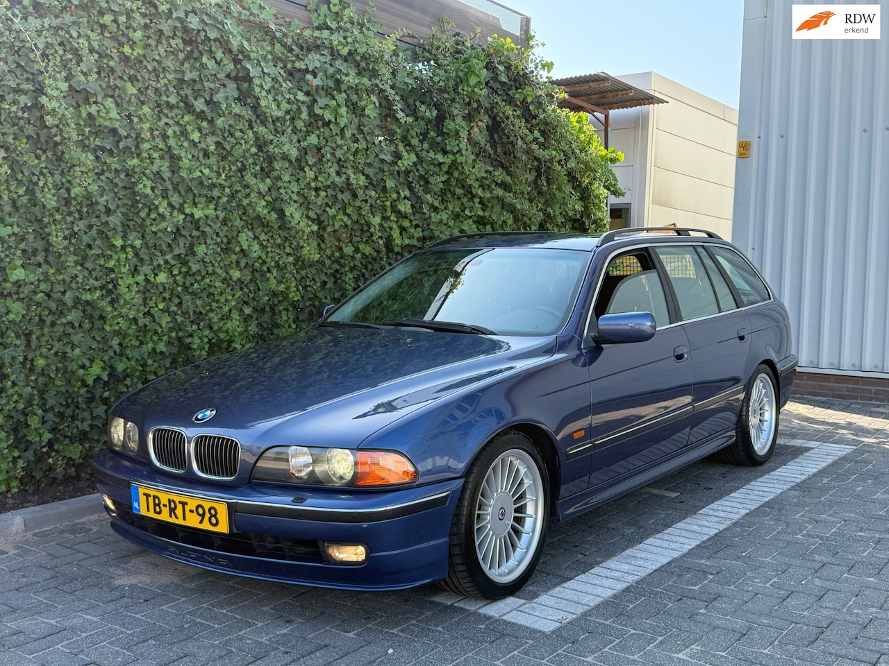Alpina B10 - 4.6 TOURING - AutoWereld.nl